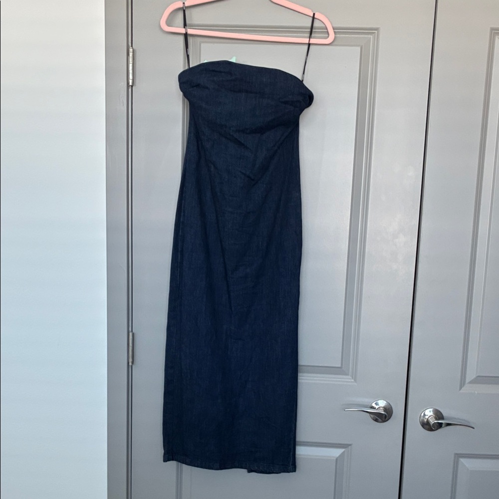 Forever 21 Strapless Dark Blue Dress